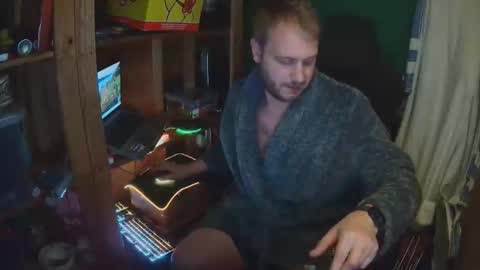 H Dawg online show from April 12, 10:15 pm