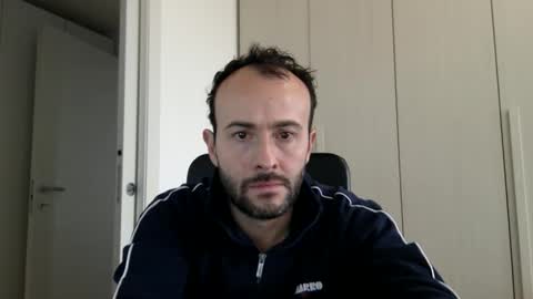 Snapshot of hhombre chatting on January 13, 12:54 pm hhombre online show from January 13, 12:54 pm