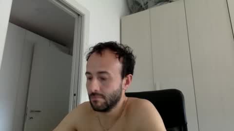 Snapshot of hhombre chatting on May 25, 8:42 am hhombre online show from May 25, 8:42 am