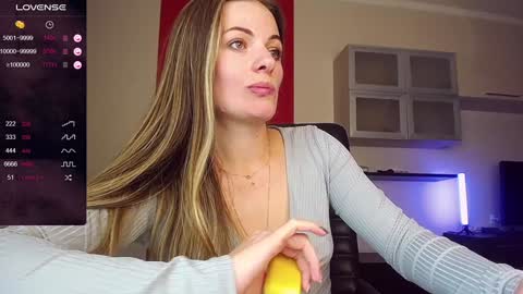 Lina online show from December 21, 11:33 am