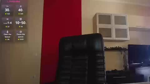 Snapshot of hi_bye_ chatting on March 13, 7:37 am Lina online show from March 13, 7:37 am