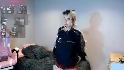 hi_scarlett online show from February 3, 12:14 pm