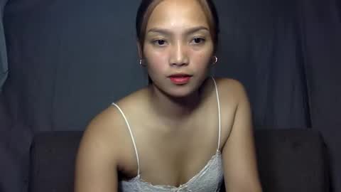 Snapshot of hi_there99 chatting on October 22, 12:27 pm hi_there99 online show from October 22, 12:27 pm