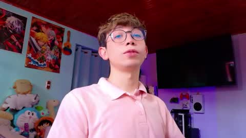 Christopher  Chris  online show from July 28, 2:13 pm