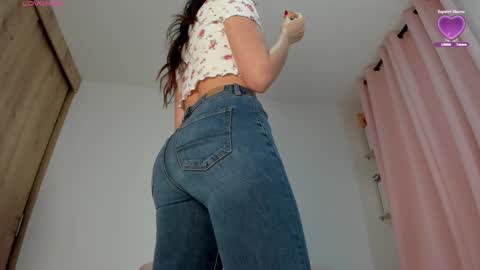 Snapshot of hiddendana chatting on December 1, 1:16 pm Dana online show from December 1, 1:16 pm