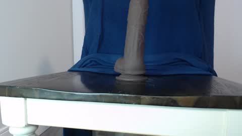 Snapshot of hiddengem69691 chatting on December 14, 12:44 pm Hiddengem69691 online show from December 14, 12:44 pm