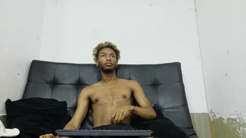 Snapshot of higger_dick chatting on December 14, 2:33 pm higger_dick online show from December 14, 2:33 pm