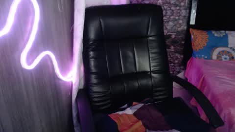 Snapshot of high_fortune chatting on March 21, 8:19 am high online show from March 21, 8:19 am