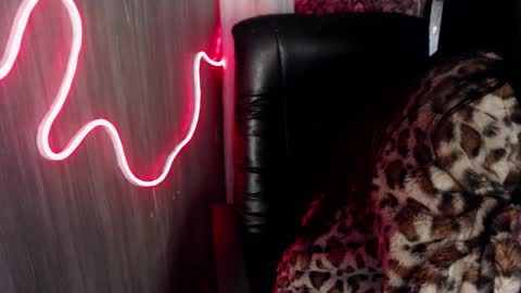 Snapshot of high_fortune chatting on March 24, 4:50 am high online show from March 24, 4:50 am