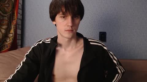 Snapshot of higherdegree chatting on March 27, 11:37 pm higherdegree online show from March 27, 11:37 pm