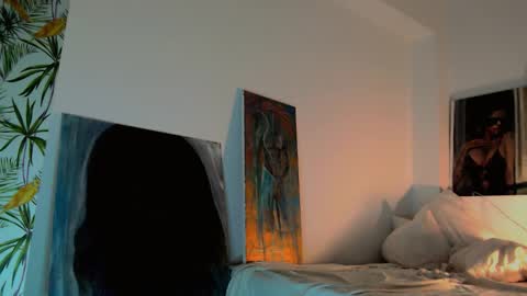 Snapshot of highnightz chatting on October 17, 9:06 pm highnightz online show from October 17, 9:06 pm