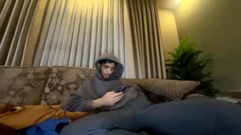 Snapshot of hihi9697 chatting on February 8, 11:19 pm hihi9697 online show from February 8, 11:19 pm