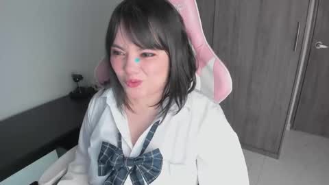 Snapshot of hikaru_arimura chatting on October 23, 12:32 am hikaru_arimura online show from October 23, 12:32 am