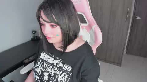 Snapshot of hikaru_arimura chatting on October 28, 11:47 am hikaru_arimura online show from October 28, 11:47 am