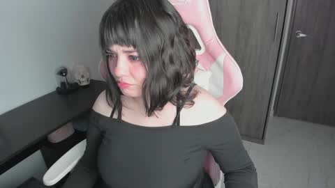 Snapshot of hikaru_arimura chatting on February 3, 2:53 am hikaru_arimura online show from February 3, 2:53 am