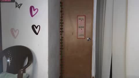 Snapshot of hikary_hall chatting on December 17, 4:51 am Tatiana online show from December 17, 4:51 am