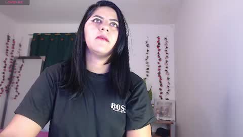 Snapshot of hilari18 chatting on June 29, 11:05 pm hilaril18 online show from June 29, 11:05 pm
