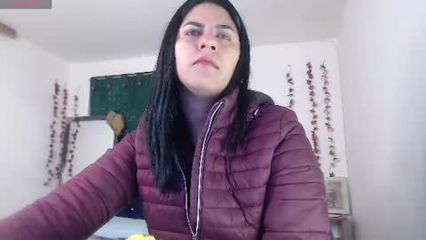 Snapshot of hilari18 chatting on July 17, 10:58 pm hilaril18 online show from July 17, 10:58 pm