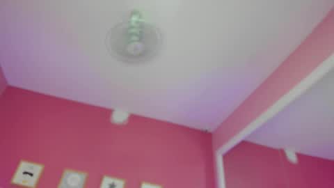 Snapshot of hilary_tailor chatting on December 1, 11:04 am hilary_tailor online show from December 1, 11:04 am