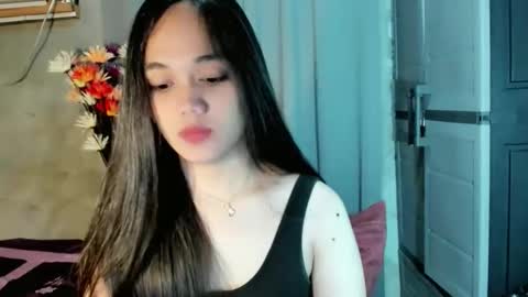 hilarymolly online show from April 24, 10:18 am