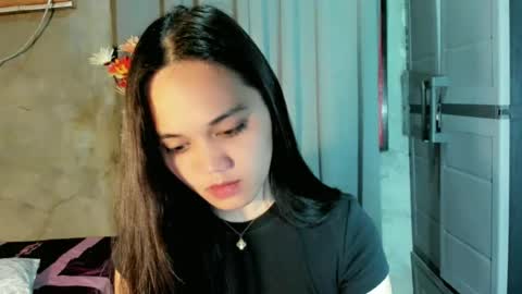 hilarymolly online show from June 15, 6:54 pm