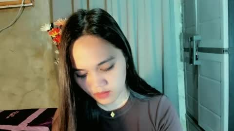 hilarymolly online show from June 19, 6:56 pm