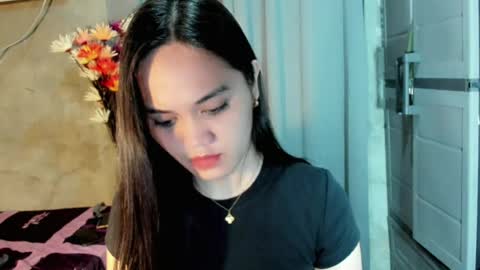 hilarymolly online show from July 25, 3:20 pm