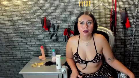 Snapshot of hillary_bigbutt chatting on March 27, 8:26 am Hillary online show from March 27, 8:26 am