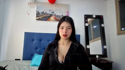 Snapshot of himawary_soin5 chatting on March 11, 2:01 pm himawary_soin5 online show from March 11, 2:01 pm