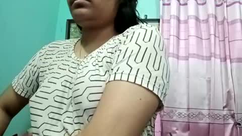 Snapshot of himuhimu22 chatting on January 21, 8:54 pm himuhimu22 online show from January 21, 8:54 pm