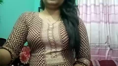 Snapshot of himuhimu22 chatting on January 22, 3:29 pm himuhimu22 online show from January 22, 3:29 pm