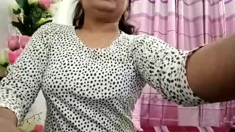 Snapshot of himuhimu22 chatting on January 25, 12:17 am himuhimu22 online show from January 25, 12:17 am