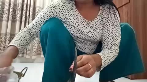 Snapshot of himuhimu22 chatting on February 3, 7:42 pm himuhimu22 online show from February 3, 7:42 pm