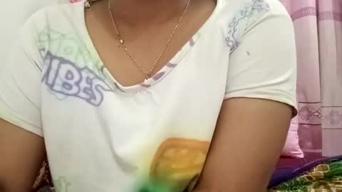 Snapshot of himuhimu22 chatting on February 25, 4:31 pm himuhimu22 online show from February 25, 4:31 pm