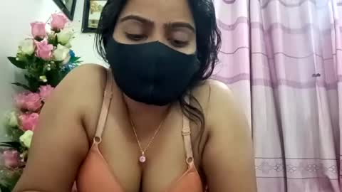 Snapshot of himuhimu22 chatting on February 26, 4:35 pm himuhimu22 online show from February 26, 4:35 pm