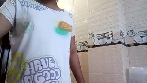 Snapshot of himuhimu22 chatting on March 3, 10:28 am himuhimu22 online show from March 3, 10:28 am