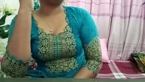 Snapshot of himuhimu22 chatting on March 9, 3:05 pm himuhimu22 online show from March 9, 3:05 pm