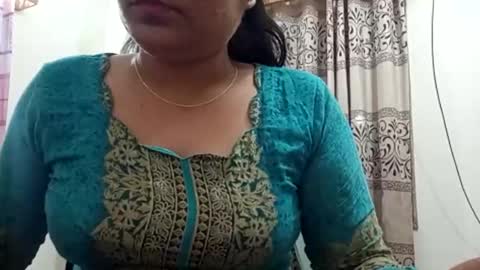 Snapshot of himuhimu22 chatting on September 11, 3:56 pm himuhimu22 online show from September 11, 3:56 pm