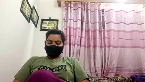 Snapshot of himuhimu22 chatting on October 9, 3:21 pm himuhimu22 online show from October 9, 3:21 pm