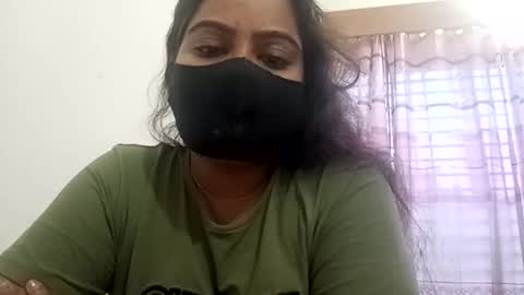 Snapshot of himuhimu22 chatting on October 16, 7:31 am himuhimu22 online show from October 16, 7:31 am