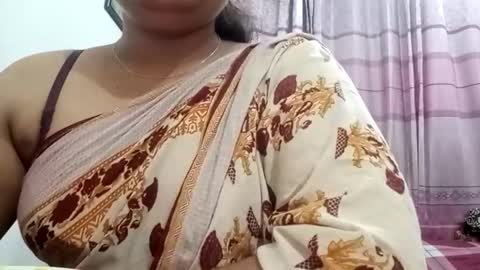 Snapshot of himuhimu22 chatting on October 16, 7:48 pm himuhimu22 online show from October 16, 7:48 pm