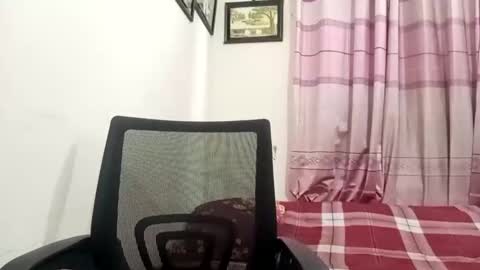 Snapshot of himuhimu22 chatting on October 25, 6:13 pm himuhimu22 online show from October 25, 6:13 pm