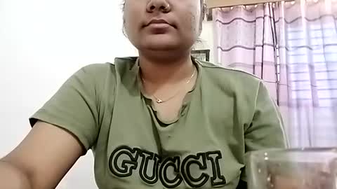 Snapshot of himuhimu22 chatting on November 17, 10:43 am himuhimu22 online show from November 17, 10:43 am