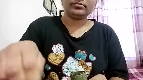 Snapshot of himuhimu22 chatting on November 18, 5:12 am himuhimu22 online show from November 18, 5:12 am