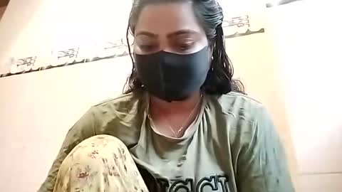 Snapshot of himuhimu22 chatting on December 5, 5:16 am himuhimu22 online show from December 5, 5:16 am