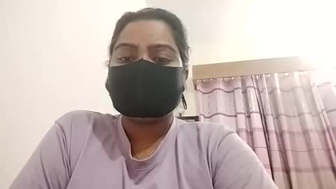 Snapshot of himuhimu22 chatting on December 14, 1:05 pm himuhimu22 online show from December 14, 1:05 pm