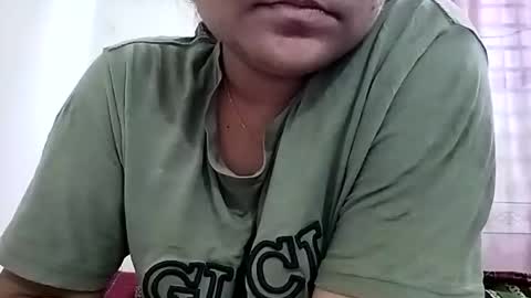 Snapshot of himuhimu22 chatting on December 15, 6:39 am himuhimu22 online show from December 15, 6:39 am