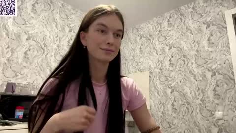 Snapshot of hinadesire chatting on May 11, 9:12 pm Hina online show from May 11, 9:12 pm