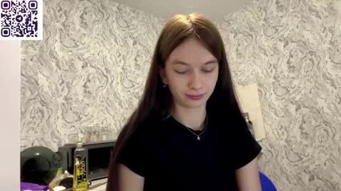 Snapshot of hinadesire chatting on June 6, 8:35 pm Hina online show from June 6, 8:35 pm