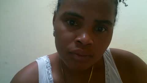 Snapshot of hinah89 chatting on June 8, 8:42 pm hinah89 online show from June 8, 8:42 pm